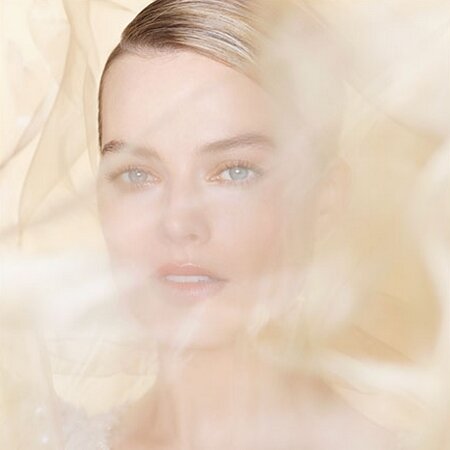 Margot Robbie incarne le parfum Chanel : Gabrielle Essence